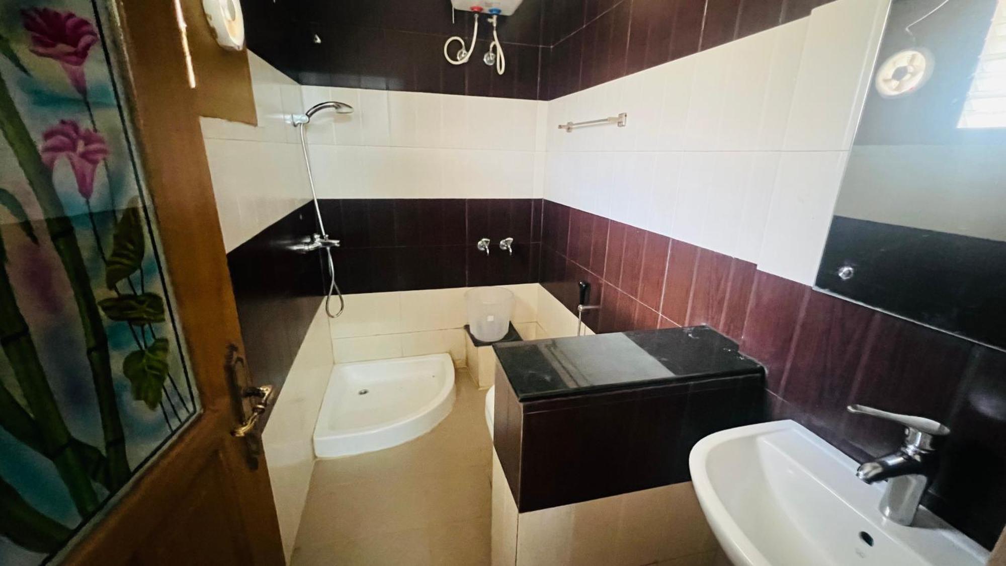 Hidden Doors Hotel Ооти Екстериор снимка